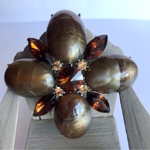 BJ Beatrix brooch or pendant amber rootbeer marbled bronze cabochon